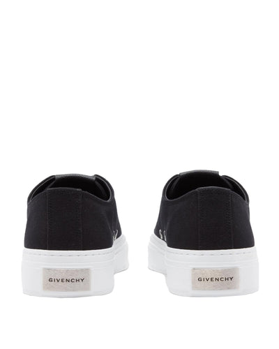 GIVENCHY SNEAKERS WITH LOGO