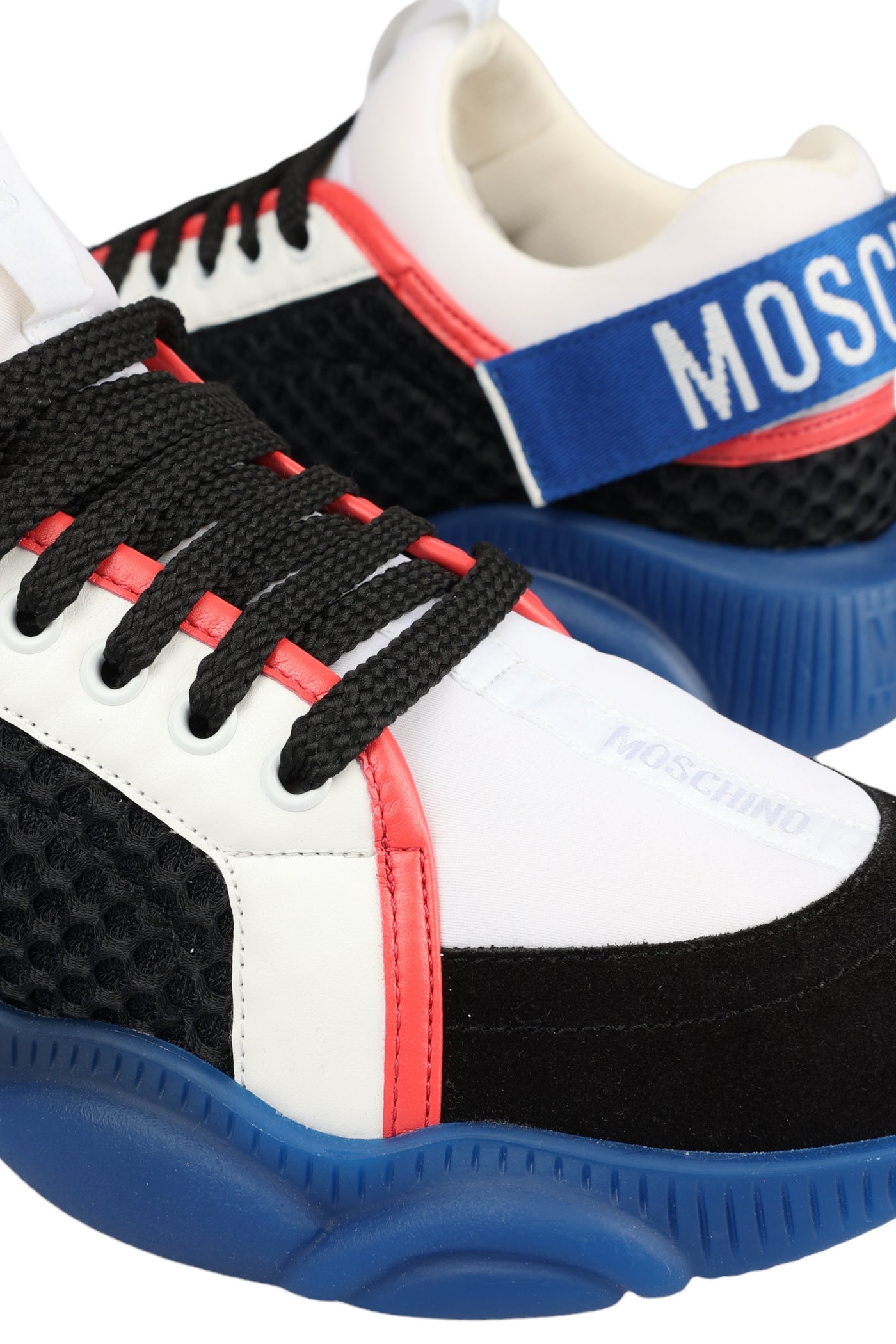 LOVE MOSCHINO SNEAKERS