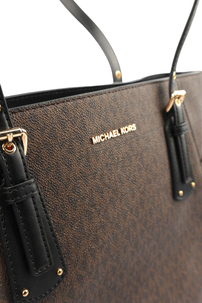 MICHAEL KORS VOYAGER BAG