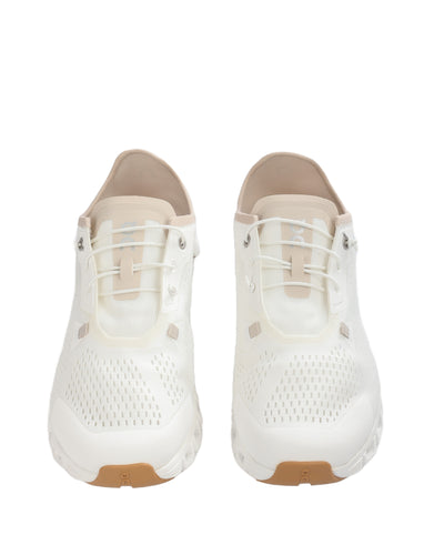 ON-RUNNING WHITE SNEAKERS