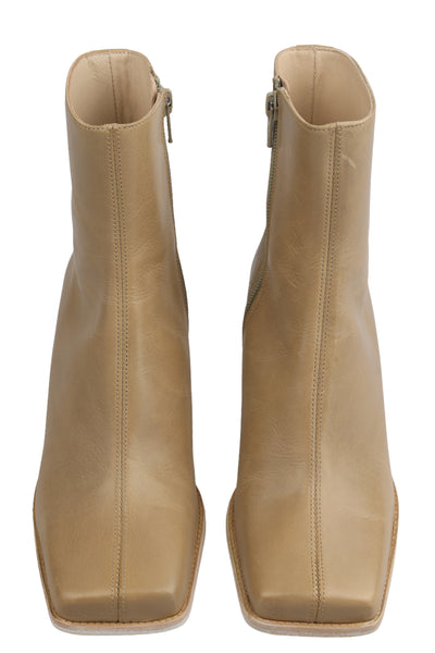 JACQUEMUS LEATHER BOOTS