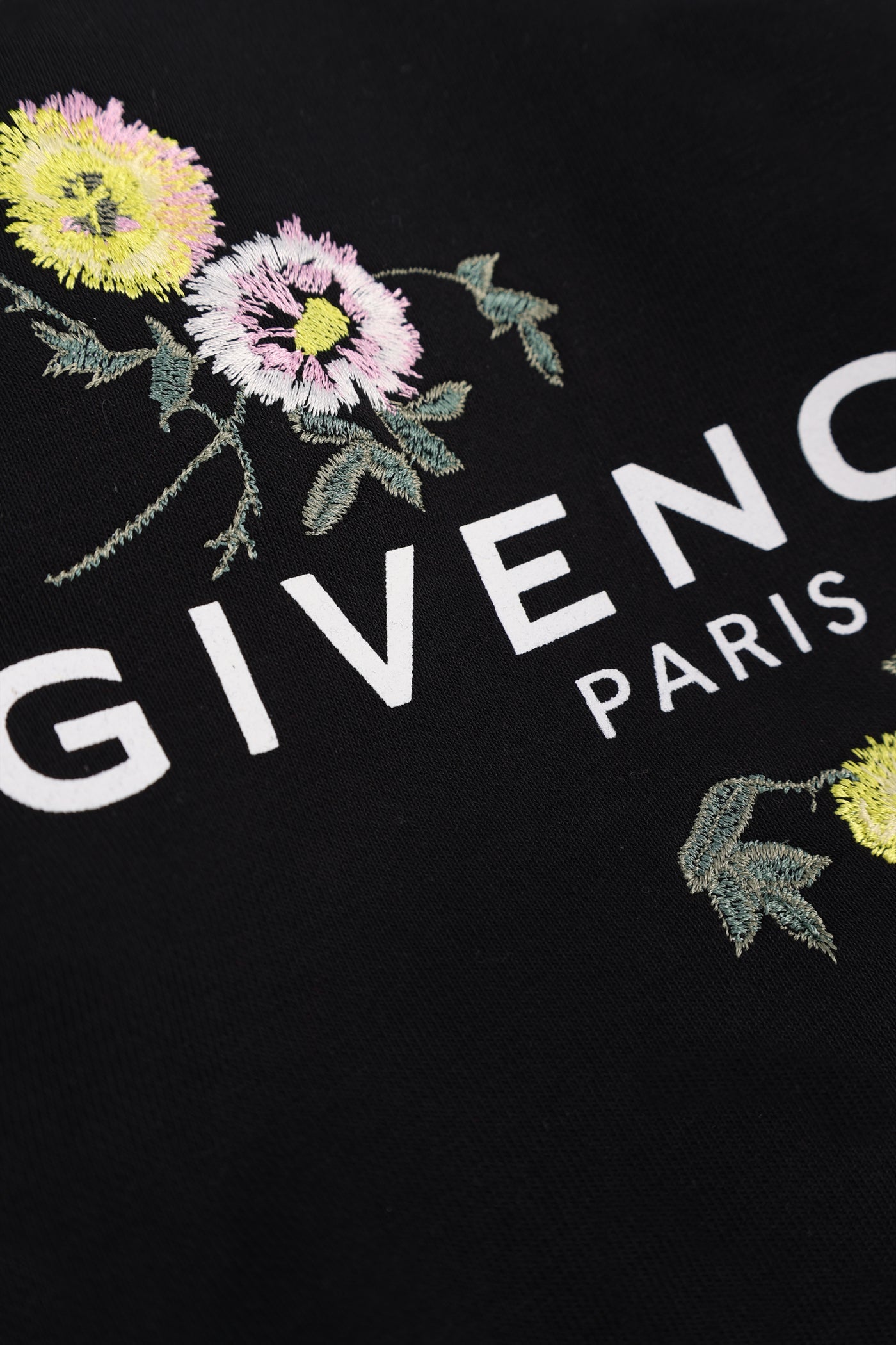 GIVENCHY KIDS SWEATSHIRT