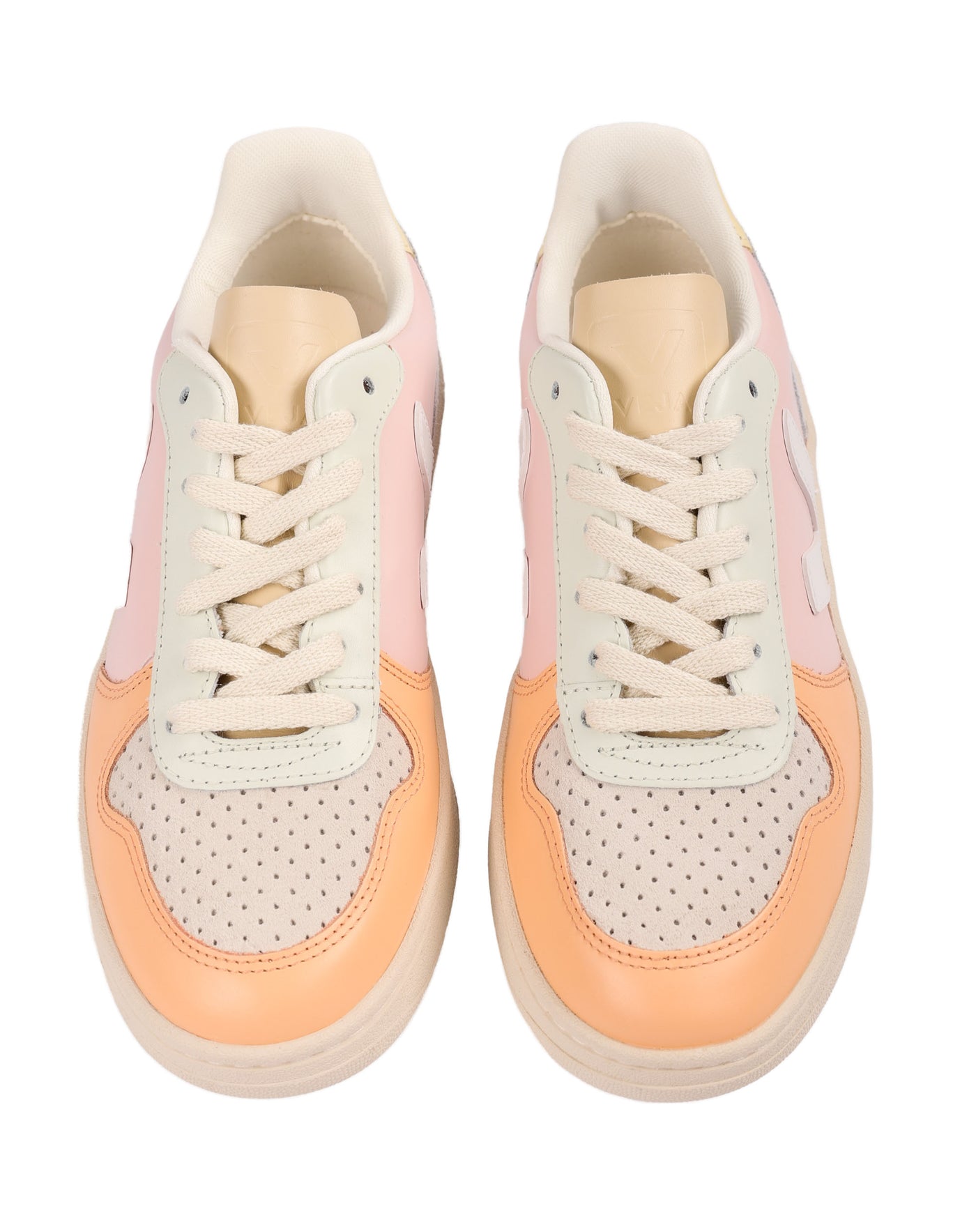 VEJA SNEAKERS